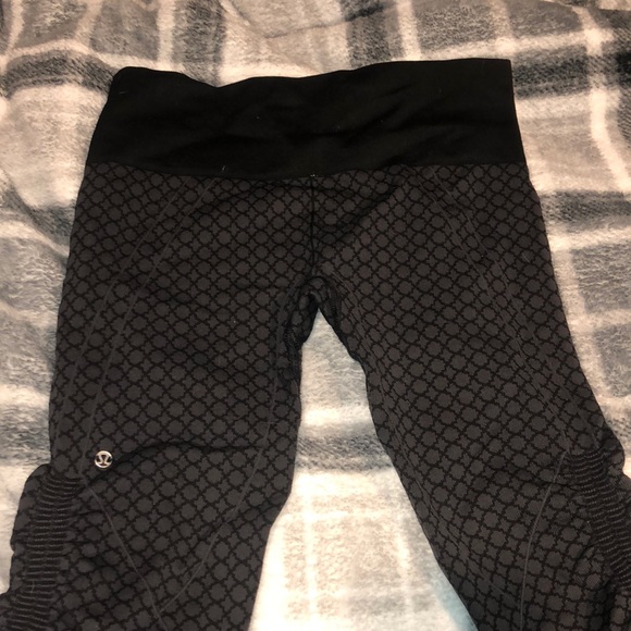 Lululemon cropped leggings - Picture 5 of 5